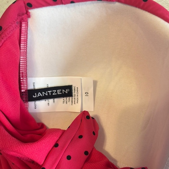 Jantzen Red and Black One Piece Swimsuit with Ruched Detailing - Picture 4 of 7